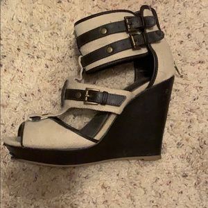 Canvas wedges